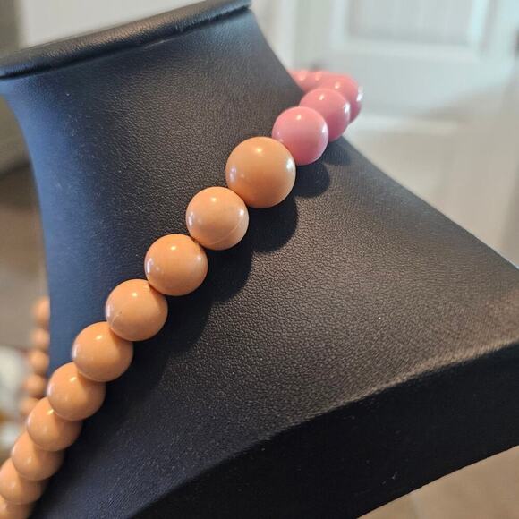 Vintage Silicone Rosary Beaded Pastel Yellow Chunky Cross Religious Necklace - Picture 5 of 8